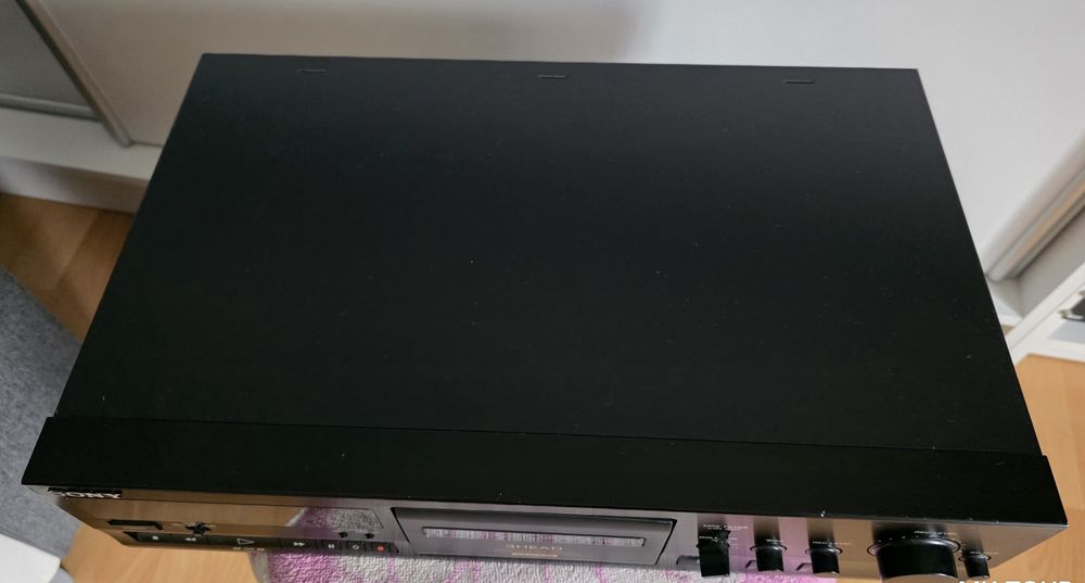 Magnetofon sony tc k711s