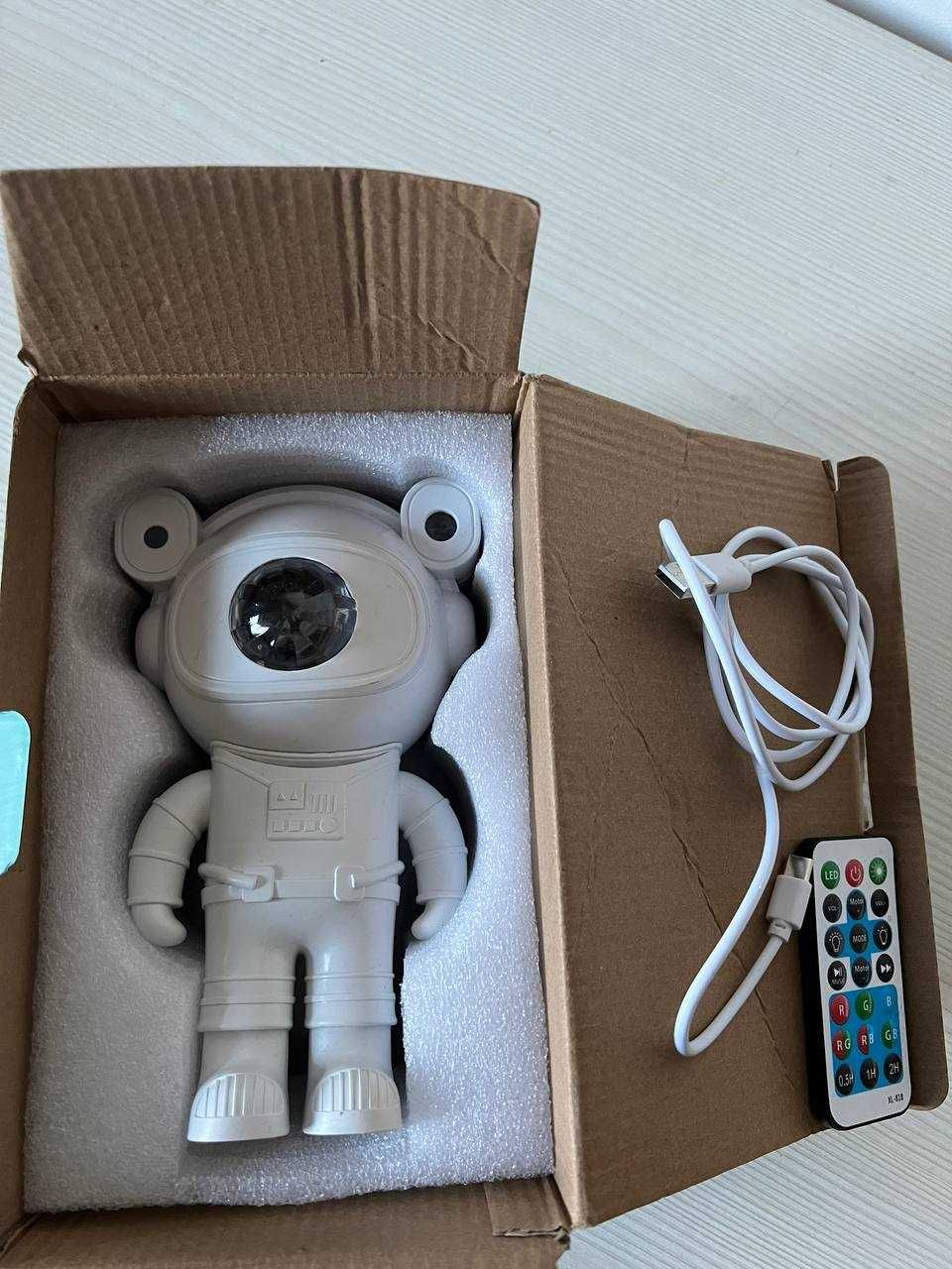 Astronaut projector light