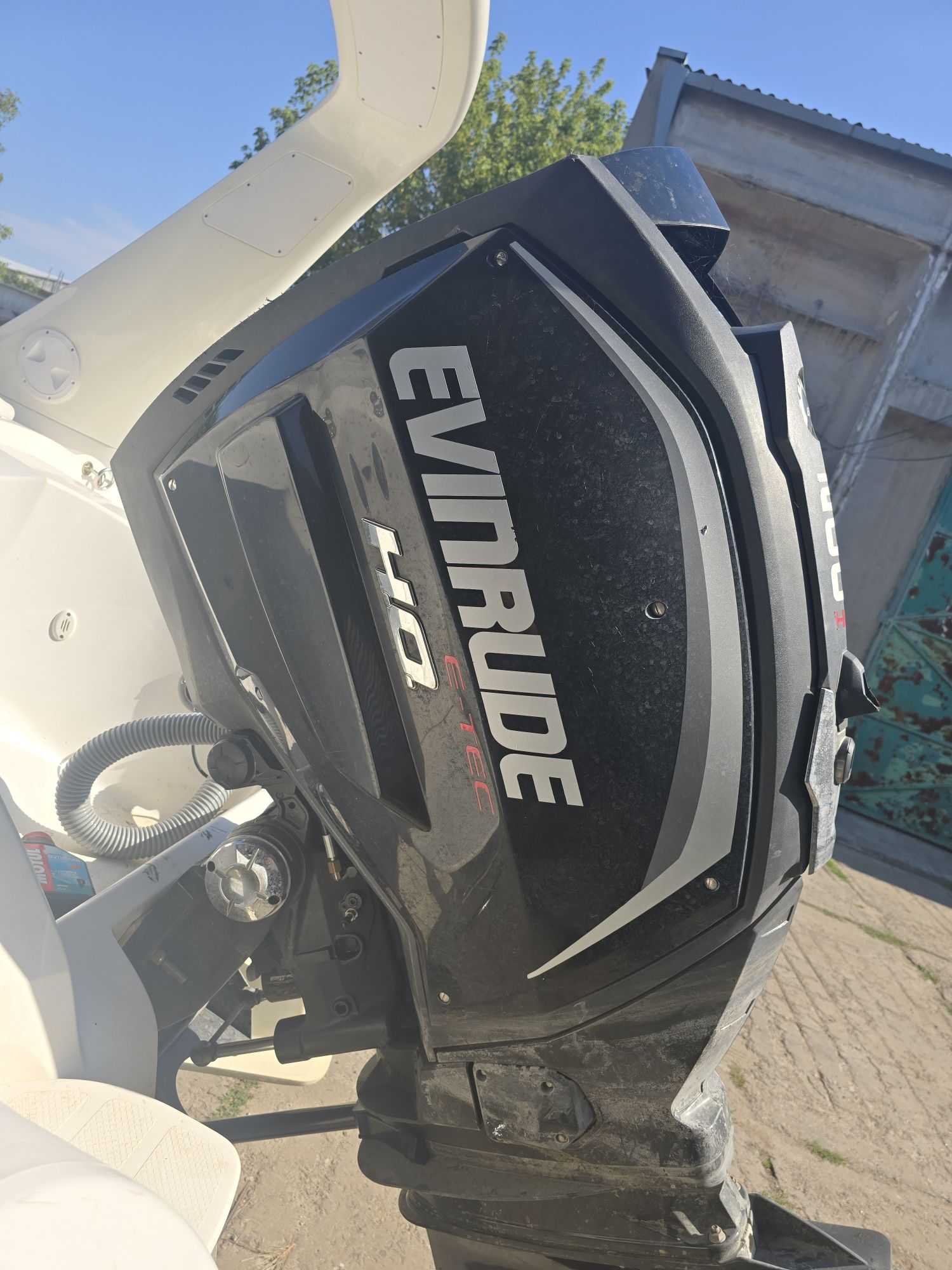 Лодочный мотор Evinrude BRP e-tec HQ 200