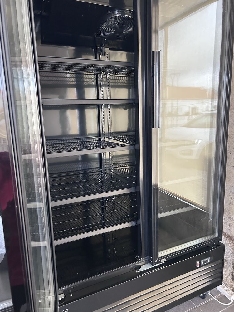 Armário refrigerador portas vidro