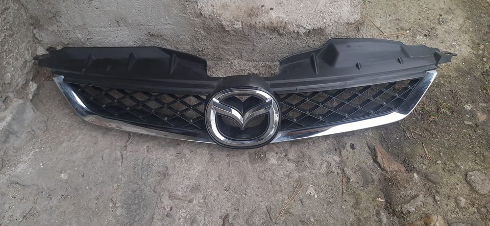 Mazda 5 grill    .