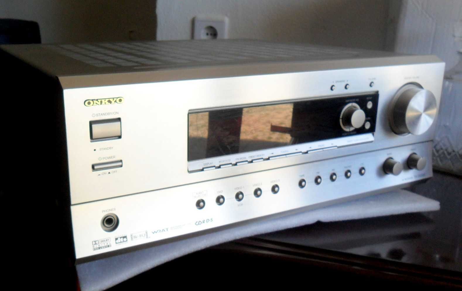 Amplificador Onkyo modelo TX-Ds 595 AV Receiver