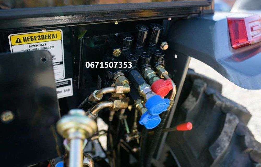 Трактор Скаут 404C з компресором на широких колесах 12.4х24 з реверсом