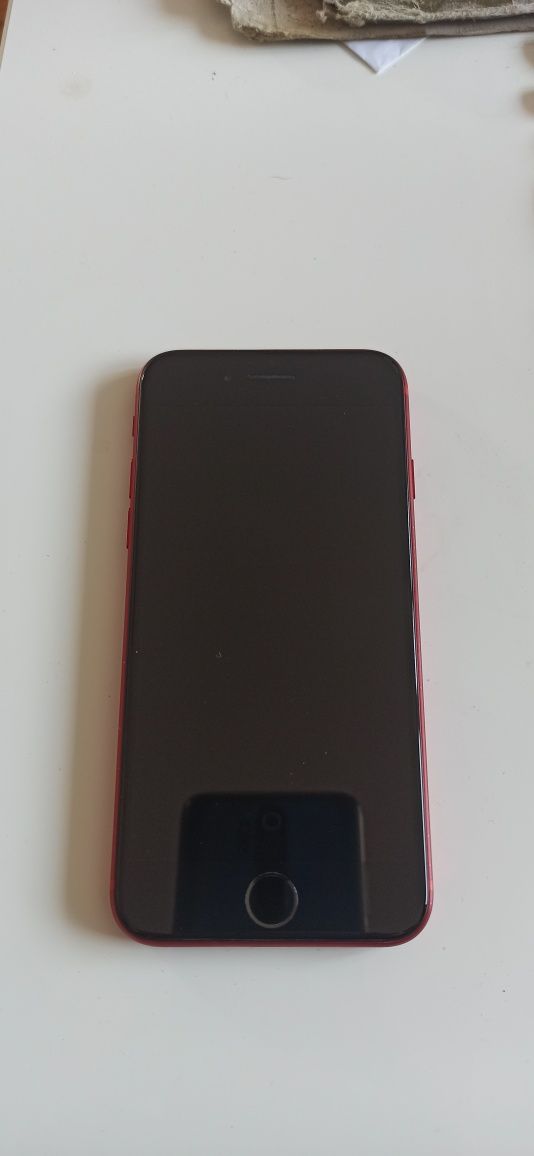 iPhone SE Red 64 GB 2020