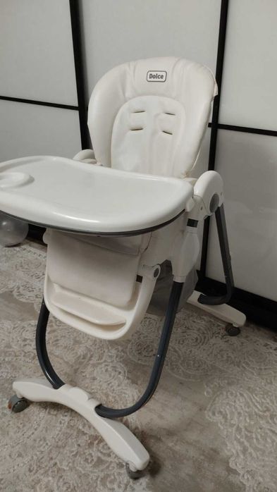 Крісло для годування