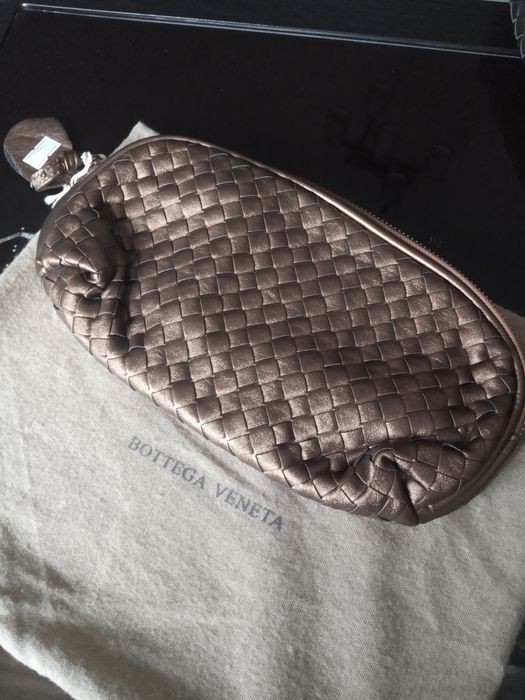 Продам клатч Bottega Veneta