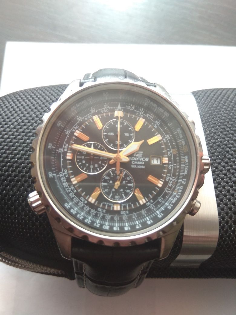 Годинник Casio Edifice