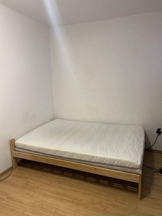 Drewniane łóżko 140x200cm  - rama, stelaż i materac