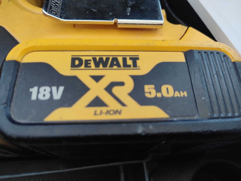 Zestaw narzędzi DeWalt Wkrętarka Młotowiertarka Szlifierka + osprzęt