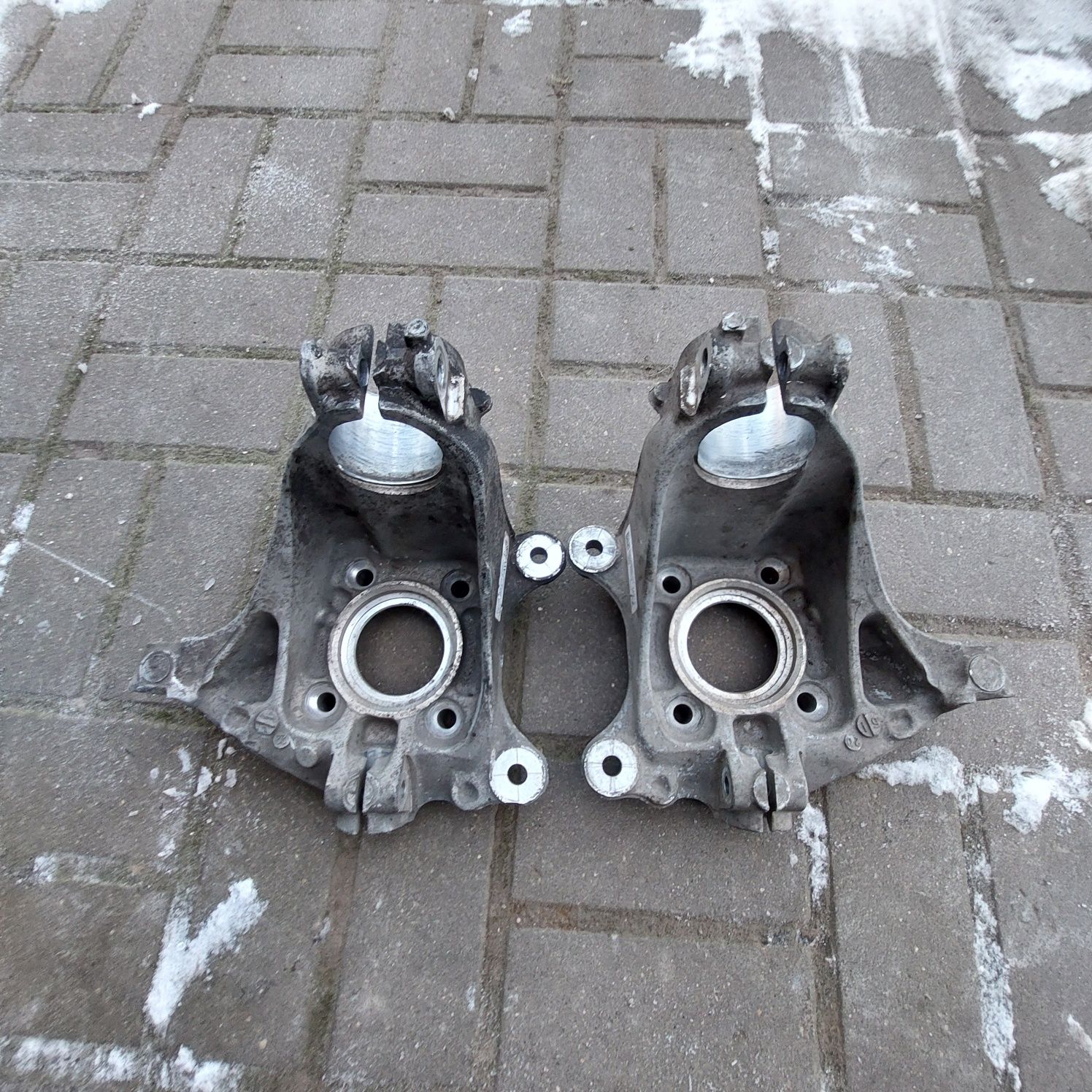BMW F39 F45 F48 F40 F60 20r Zwrotnica Prawa Lewa Strona Przód