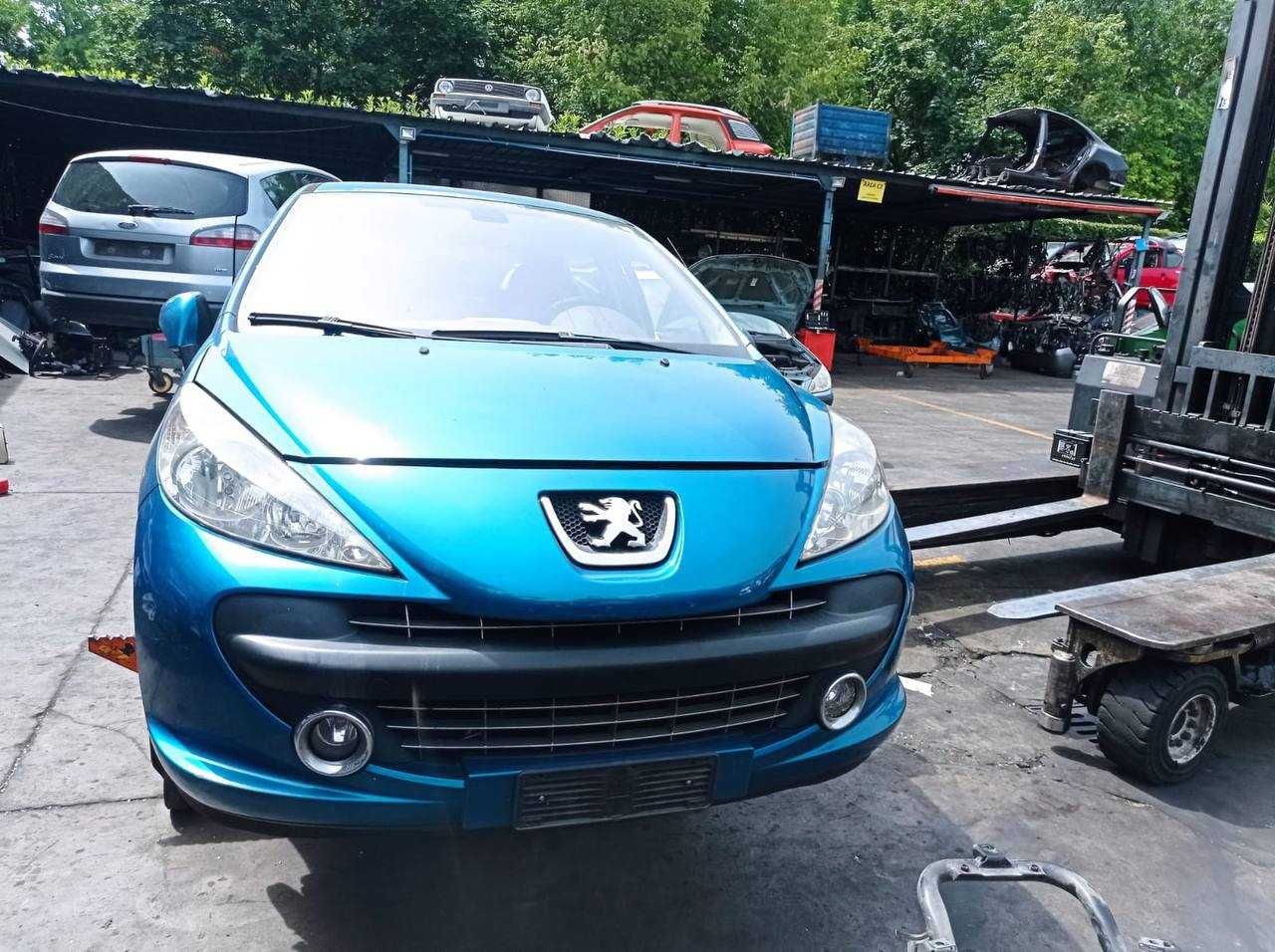 Розборка Пежо 207, 308, 3008, запчастини Peugeot 207 308 3008