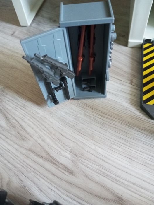 Playmobil komisariat 700338 składany w walizkę