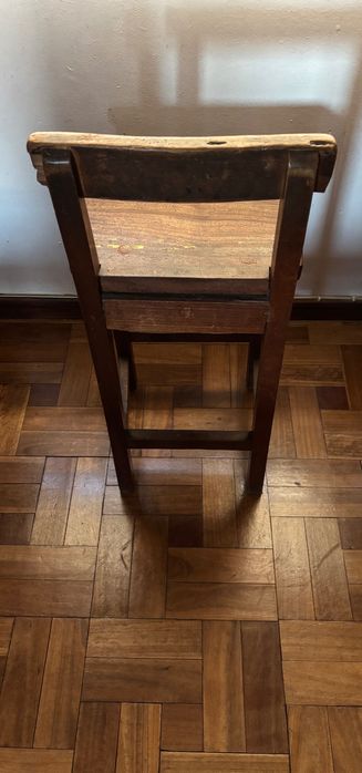 CADEIRA ALTA de estirador/ trabalho