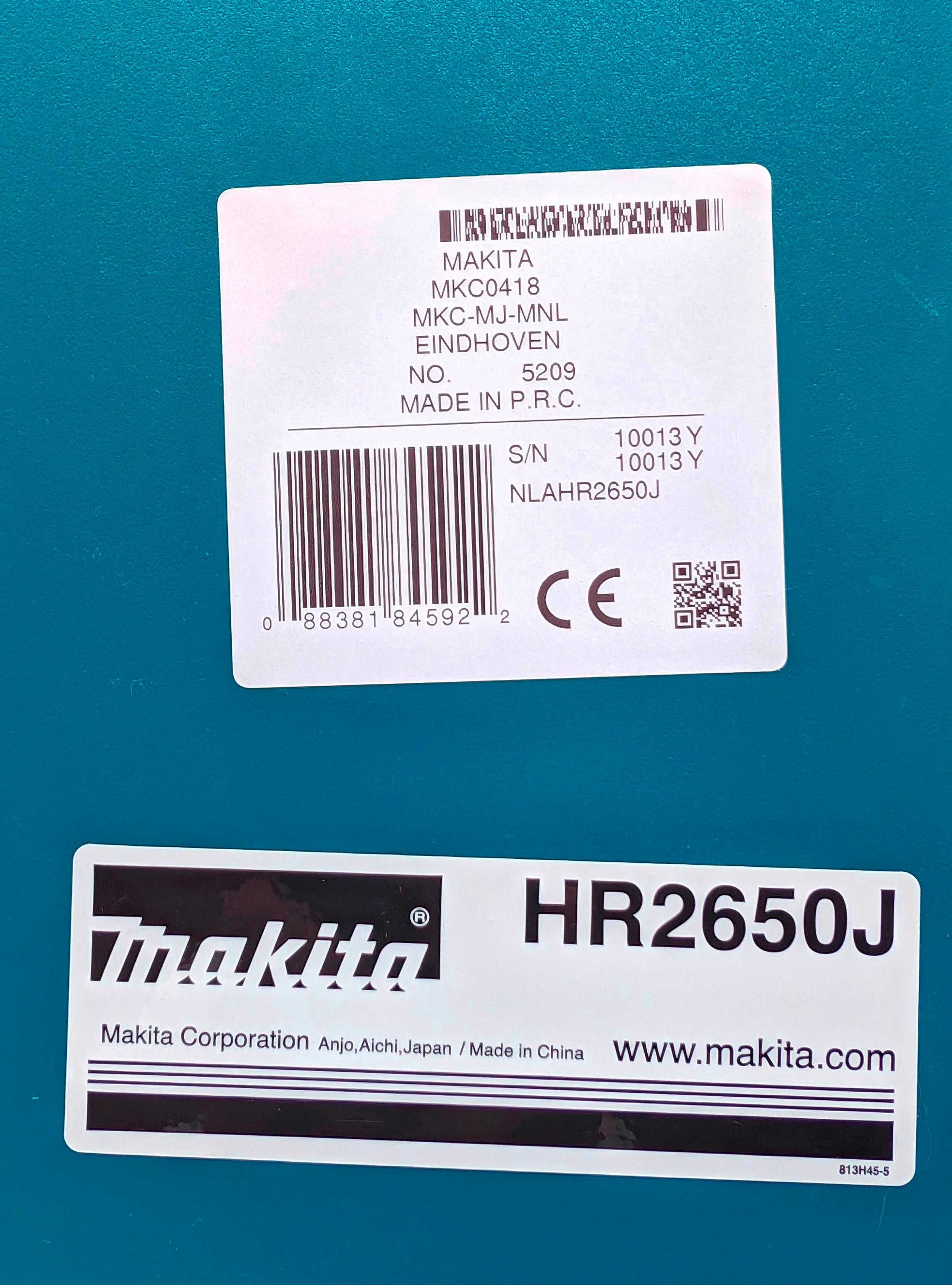Перфоратор сетевой с системой пылеудаления Makita HR2650J из Німеччині