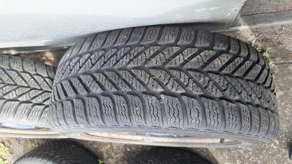 Felga stalowa Opel  6.5" x 16" 5x110 ET 37 z oponami zimowymi x4