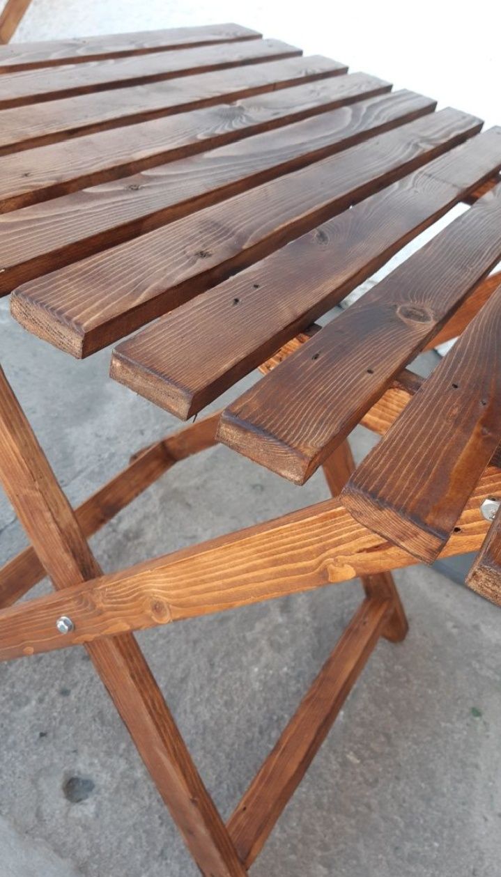Столик садовий продам