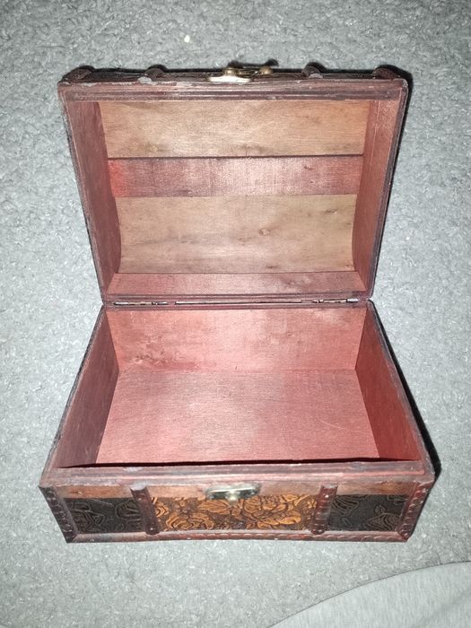 Сундук в винтажном стиле