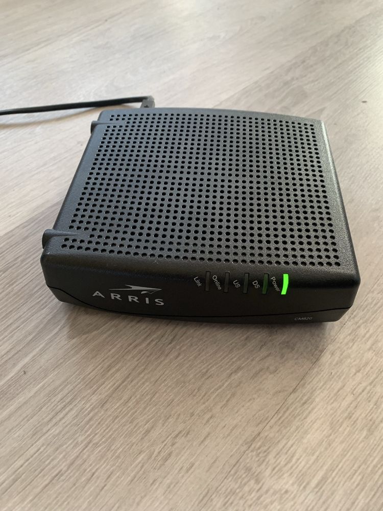 Кабельный модем ARRIS CM820B