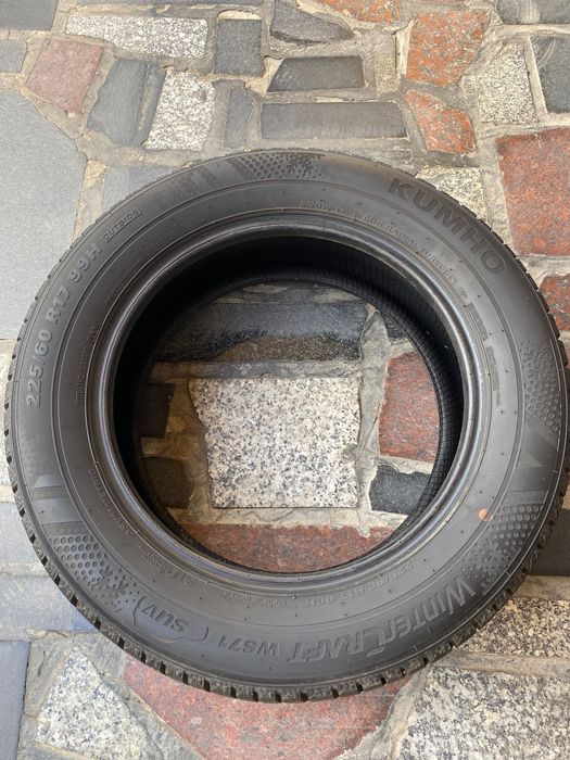 225/60/17 99H KUMHO Wintercraft po 7mm