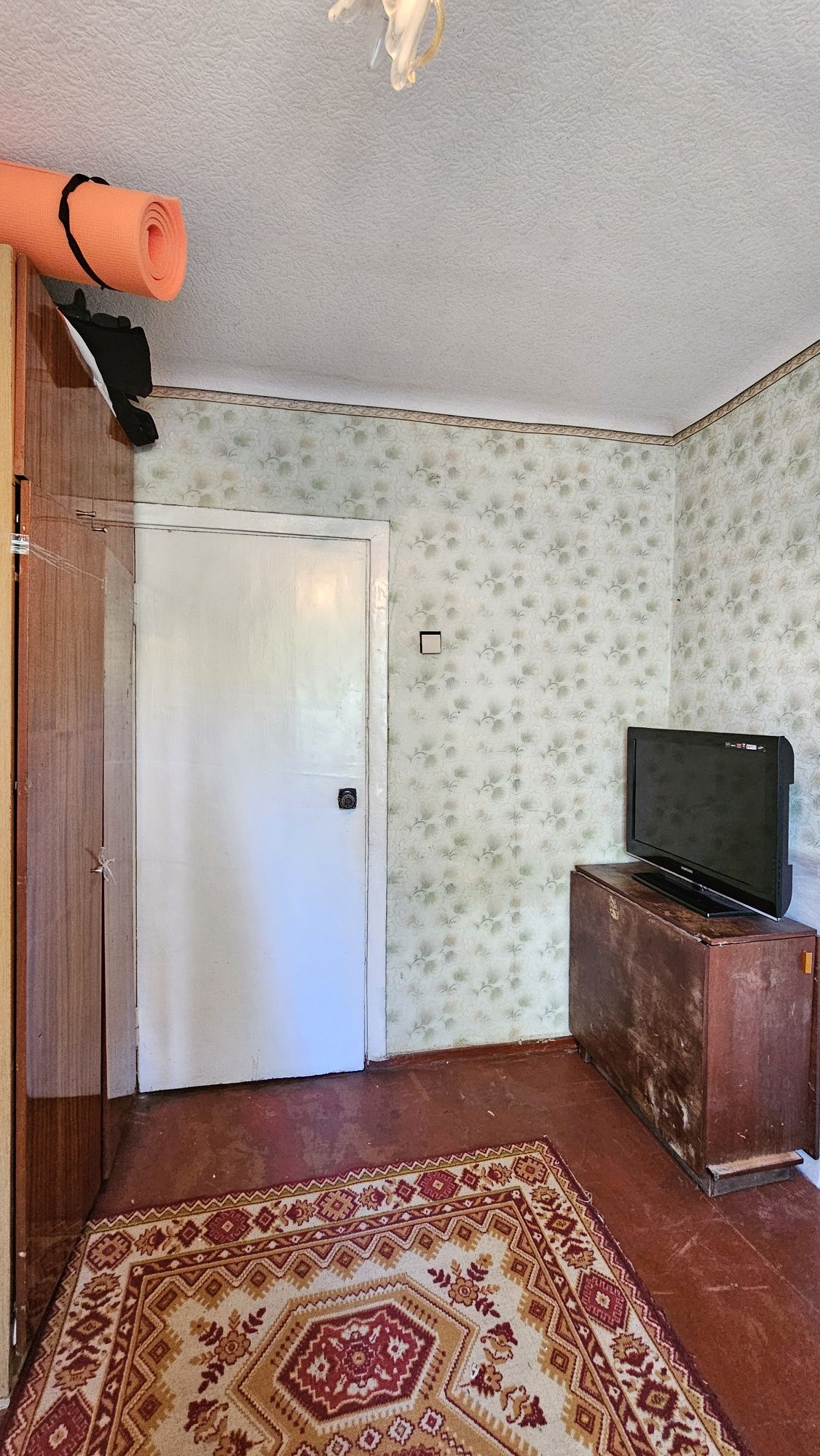 Продаж 3к квартири, метро Червоний хутір та хвойний ліс пішки!
