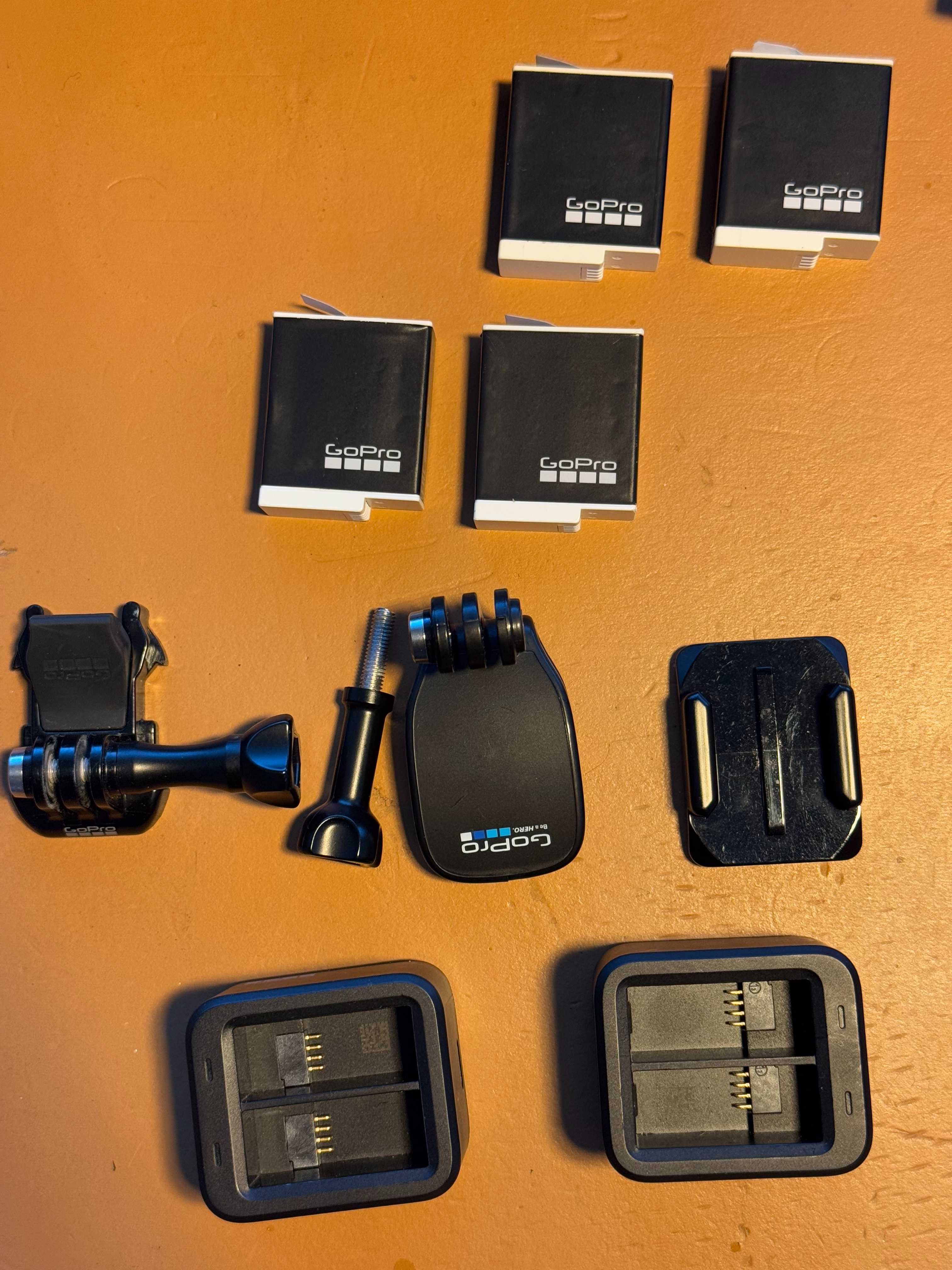 GoPro Hero 11 Black + Acessórios