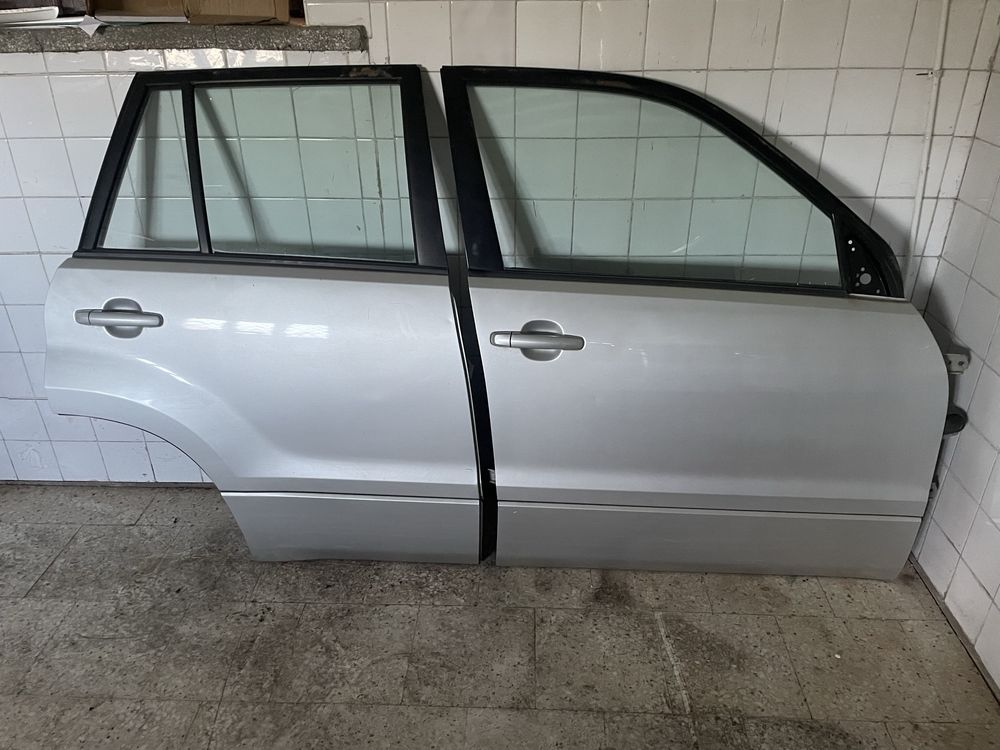Suzuki Grand Vitara 2 II Z2S Drzwi przód tył prawe lewe przód tył