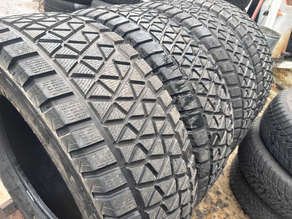 265-65-R17 BRIDGESTONE BLIZZAK 4штуки зимней резины GERMANY 2022