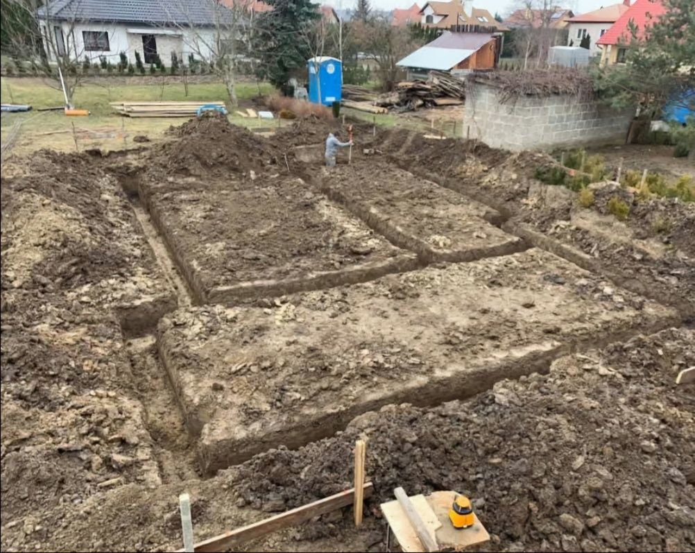 Minikoparka usługi prace ziemne ogrodowe glebogryzarka niwelacja teren