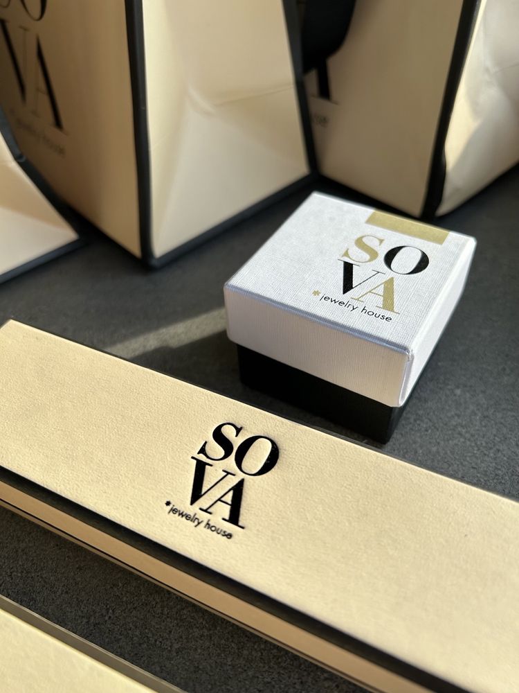 Стильне упакування для прикрас бренду SOVA