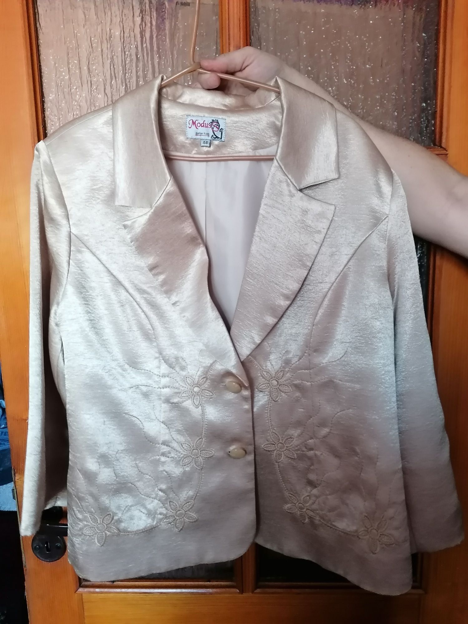 Kostium damski 3 częściowy r. 44