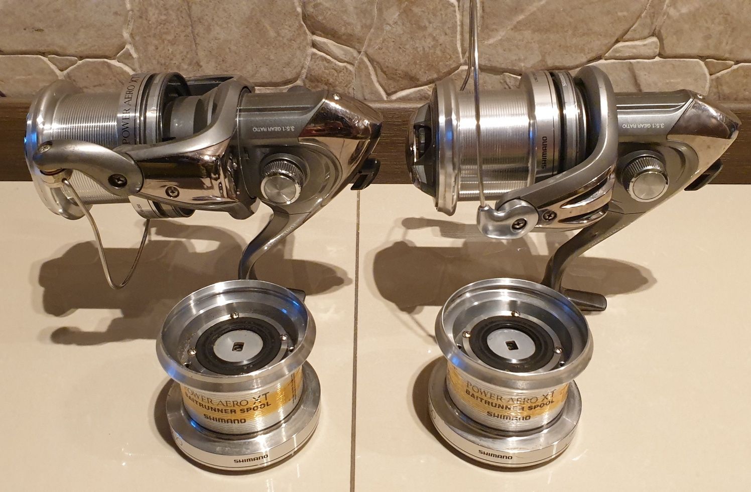 2 X Shimano Power Aero 10000XT plus szpule