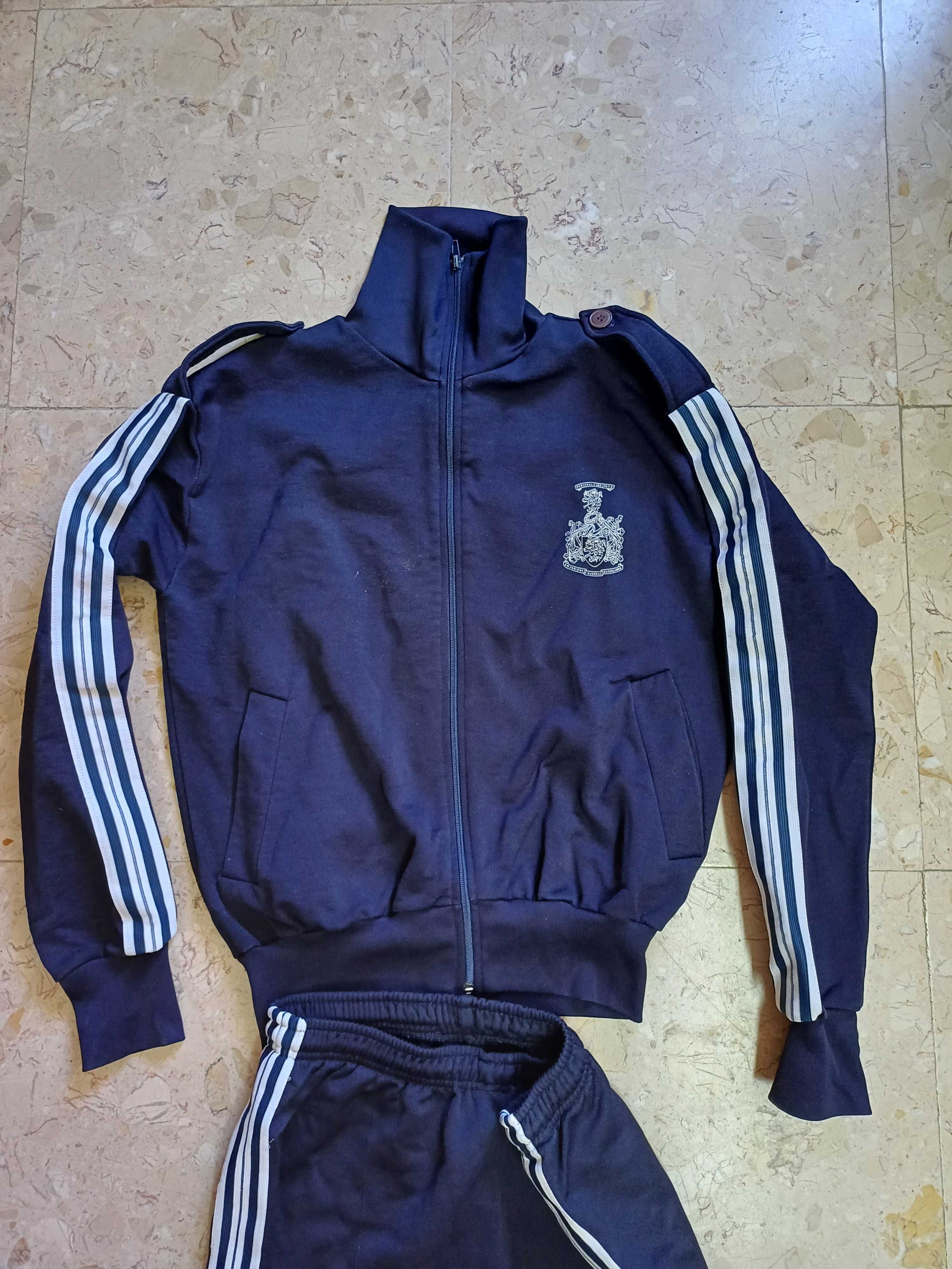 Fato de Treino Militar antigo