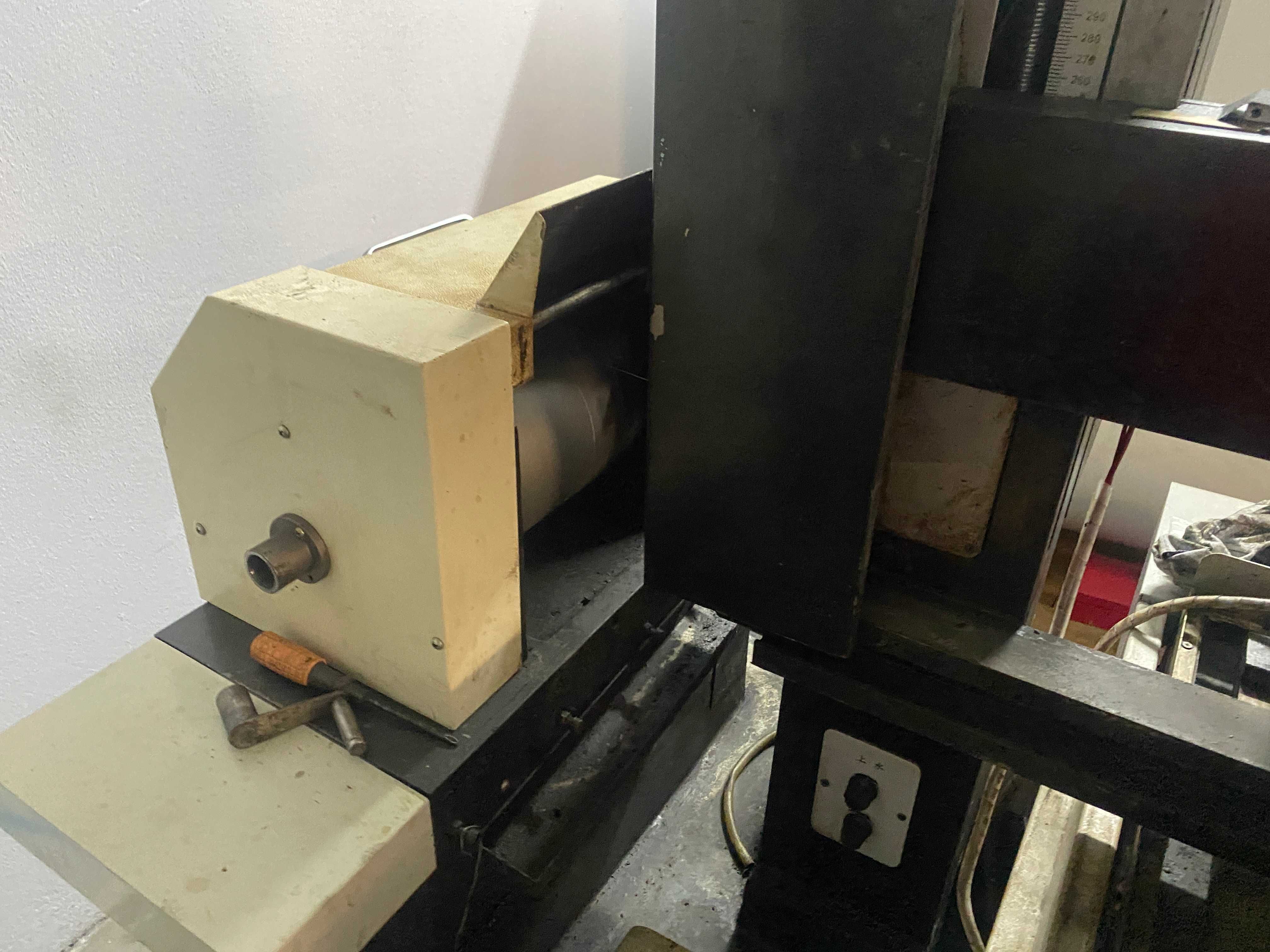 Elektrodrążarka drutowa EDM KD7725