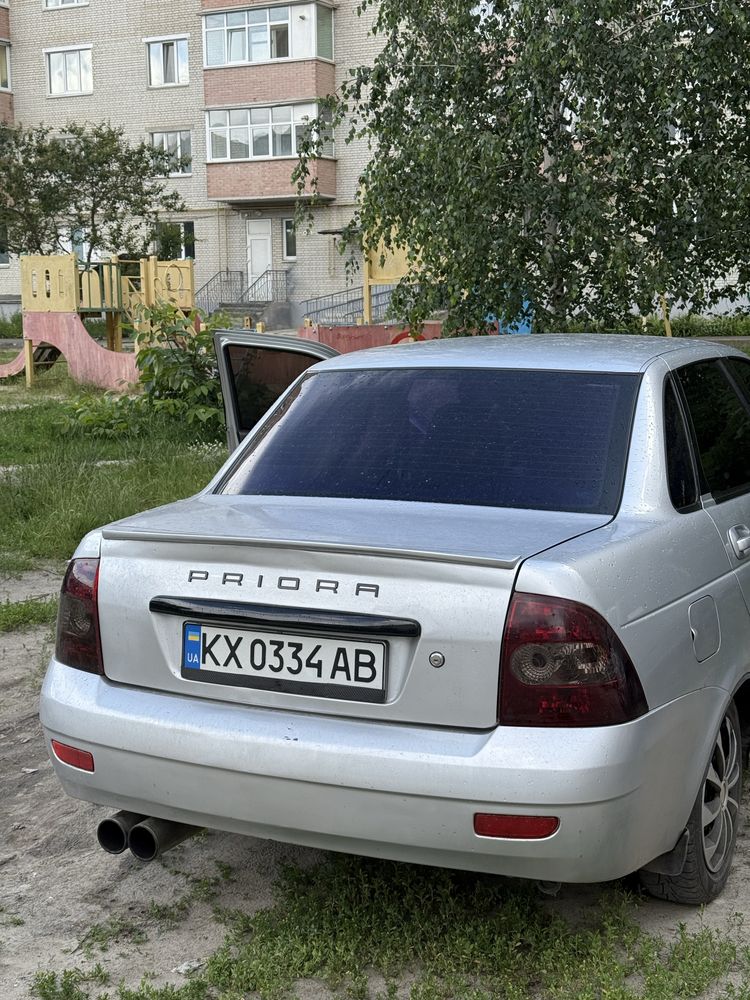 Приора 21703 2008