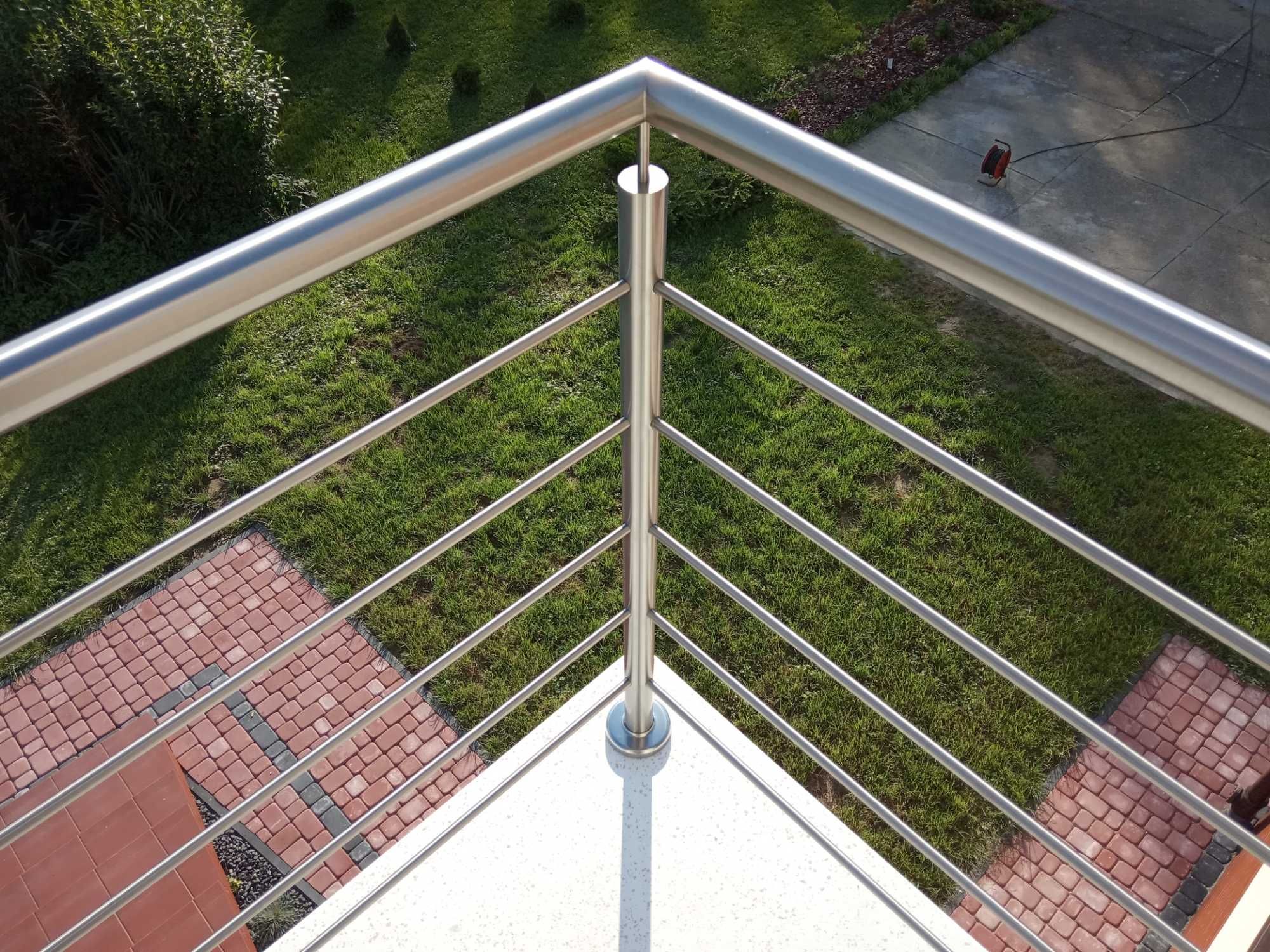 Barierki balustrady nierdzewne poręcze pochwyty balkon taras schody