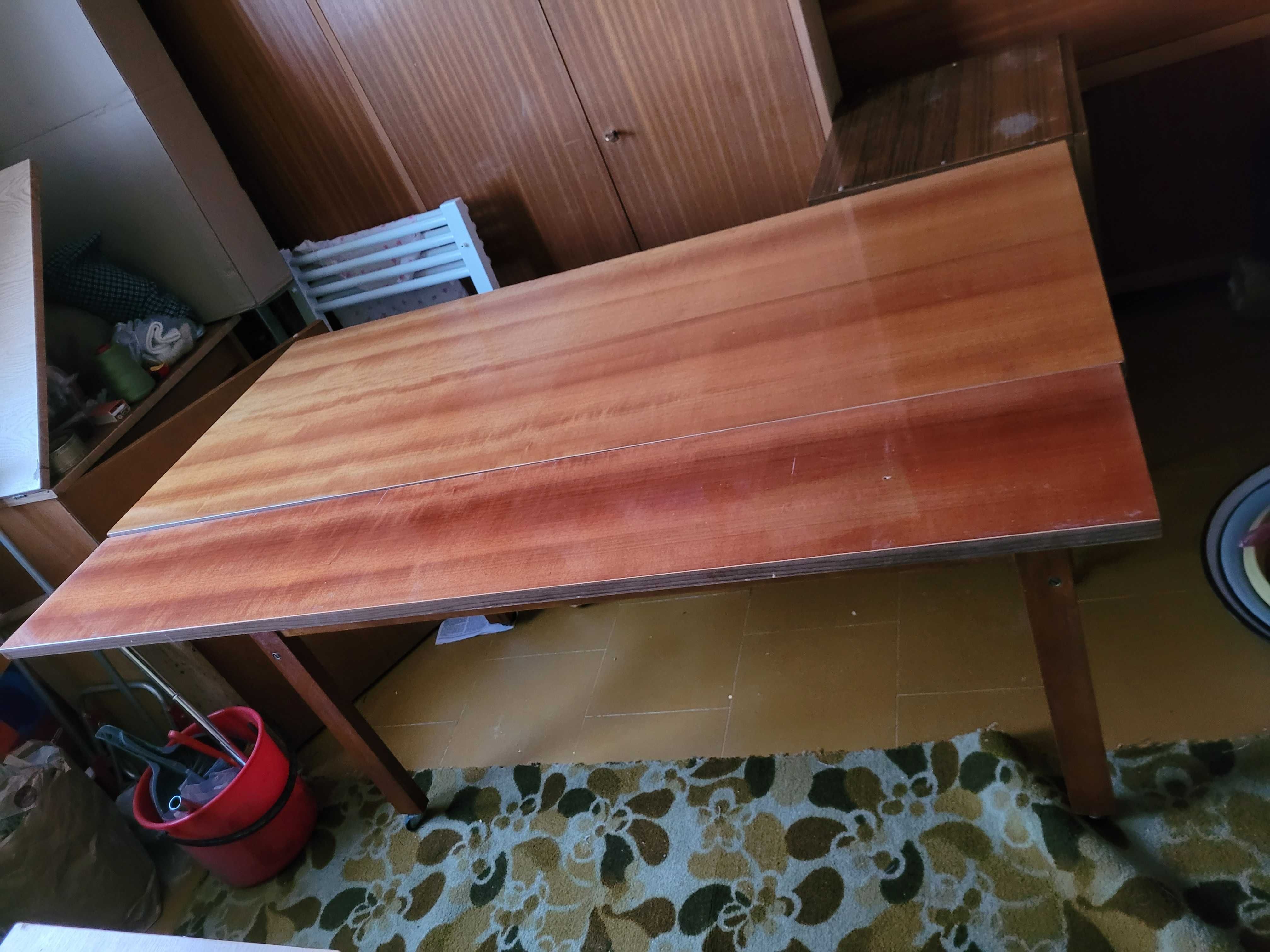 Stół drewniany–wysoki połysk z lat 70-tych –regulowany
