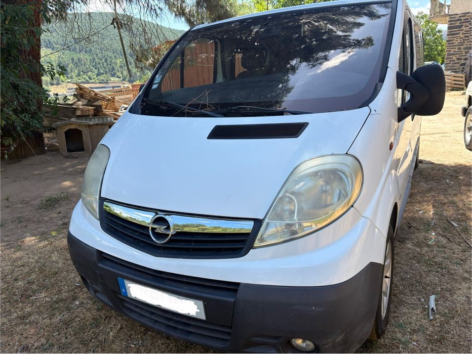 Opel Vivaro 6 lugares