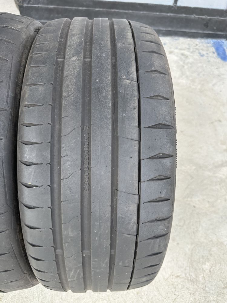 245/45/19 continental