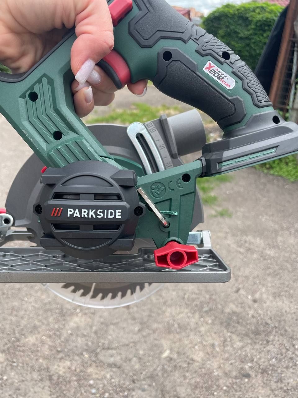 Акумуляторна ручна циркулярна пила 150 круг Parkside