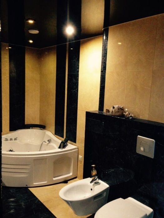 5-кімн Апартаменти з джакузі в 3-х поверхах біля тц Форум