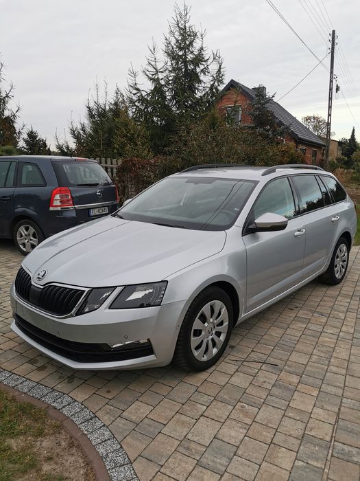 Skoda octavia 1.6tdi dsg duża navi