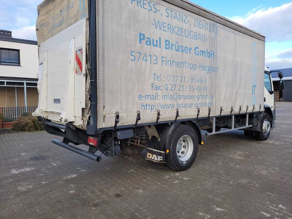 DAF LF 55.220 – Stan bardzo dobry! Winda, ładowność 10,8 t