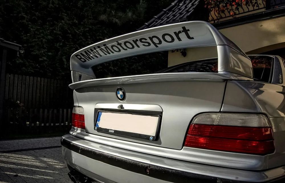 BMW 3 E36 GT CLASS 2 SPOILER NA KLAPE + NAKLEJKA MOTORSPORT