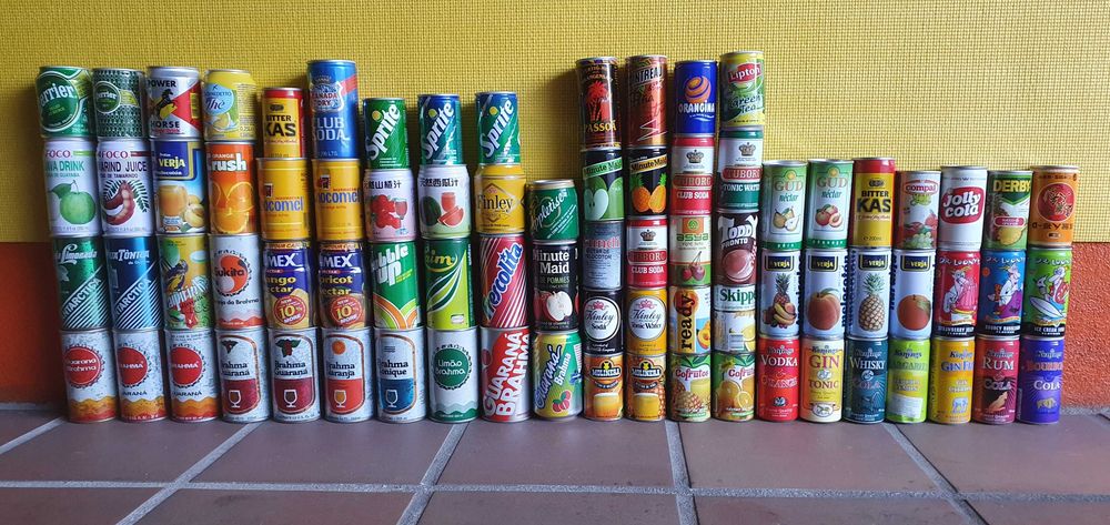 Coleção de 1120 latas de bebida!