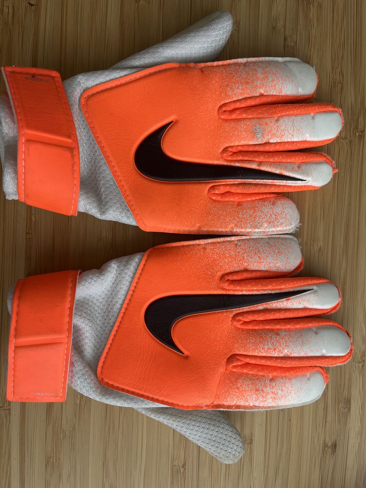 Rekawice bramkarskie dzieciece Nike rozmiar 4