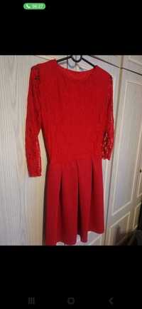 Sukienka czerwona uni