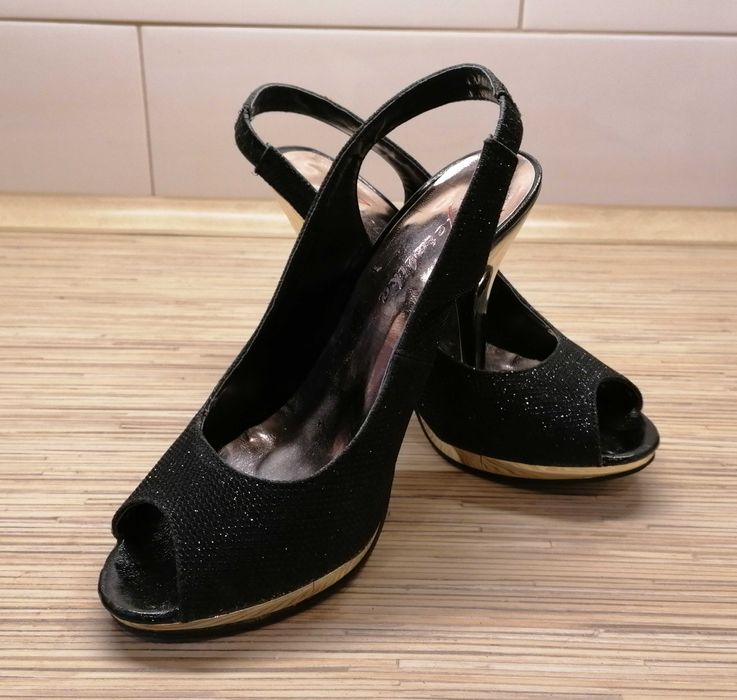 Czarne szpilki, sandały bez pięty, mieniące, błyszczące