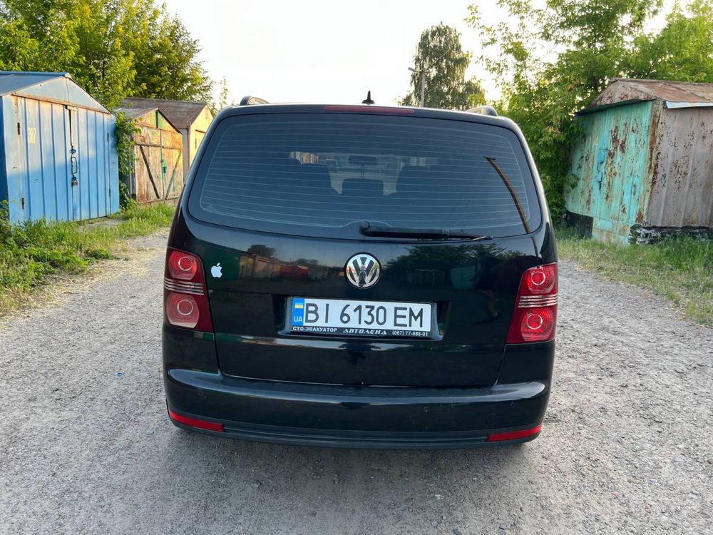 Volkswagen touran