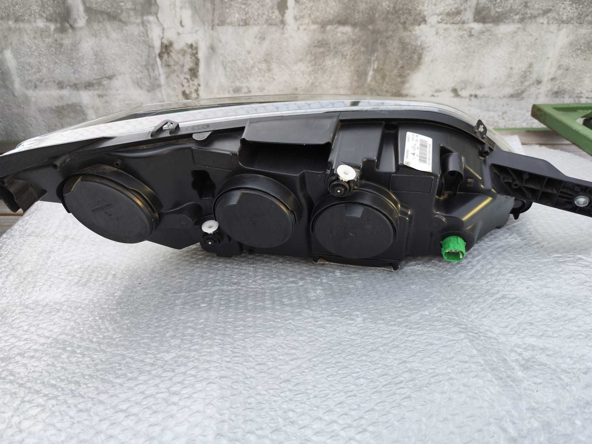 Faróis / Ópticas Elétrico Led ORIGINAL Fiat Ducato 14-21 SEMI-NOVOS