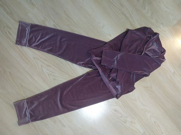 Фіолетова піжама